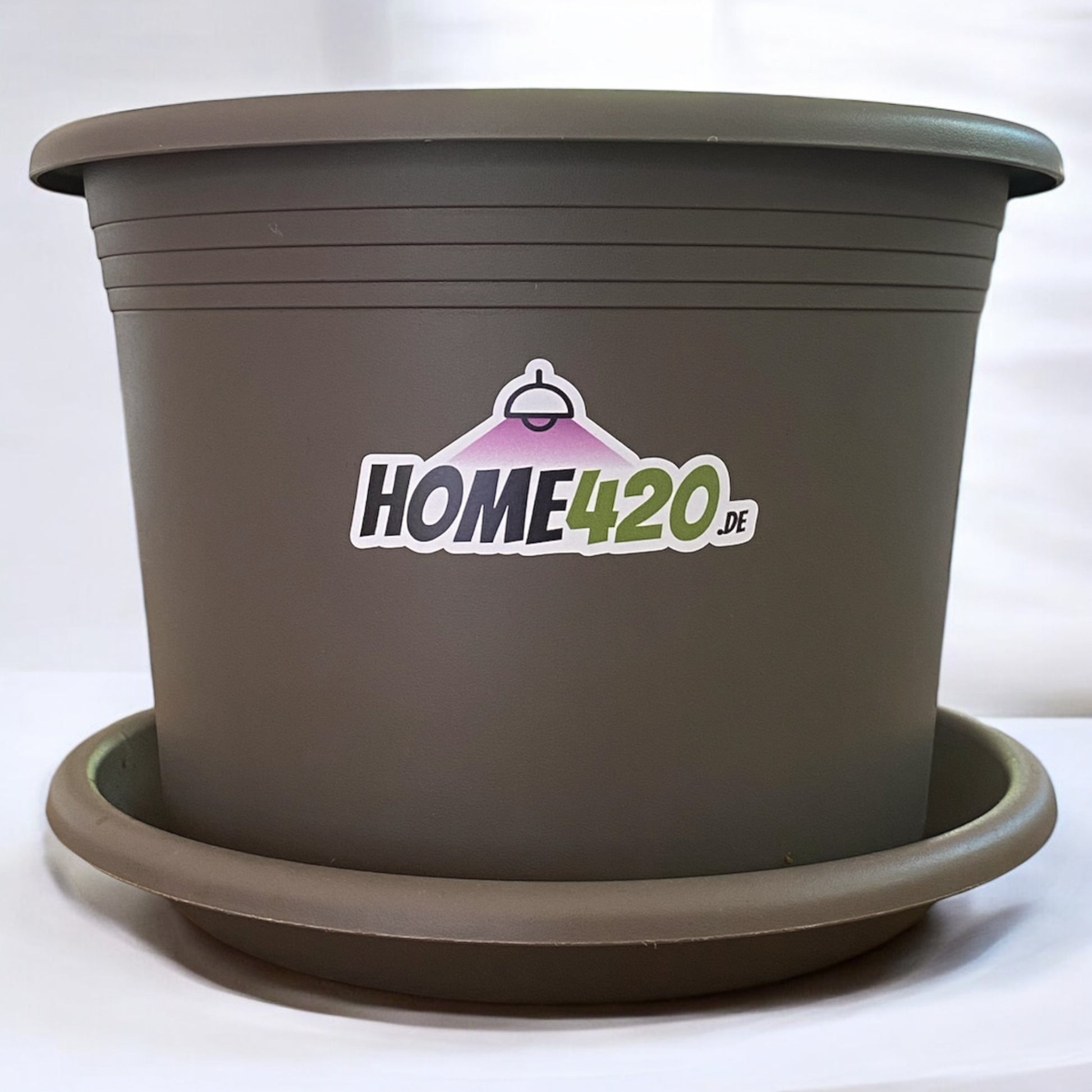 Pflanztopf mit Untersetzer und Home420 Logo